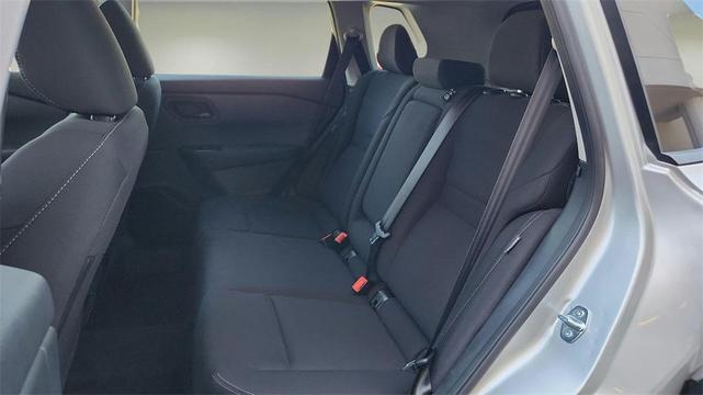 Photo of 2025 Brilliant Silver Metallic Nissan Rogue