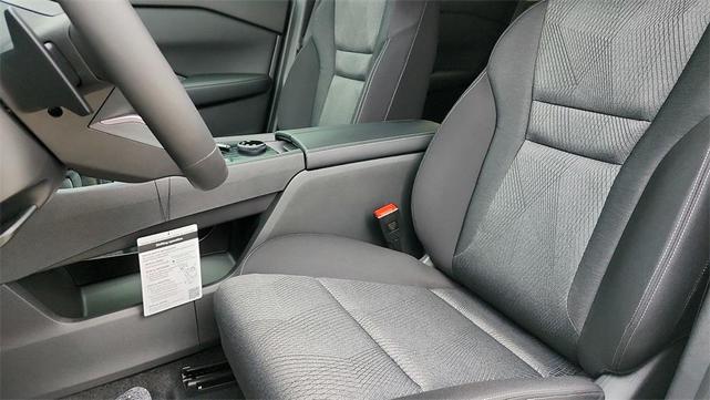 Photo of 2025 Everest White P Nissan Rogue