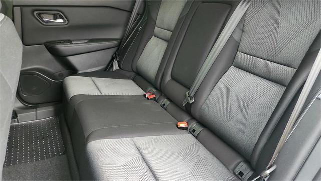 Photo of 2025 Everest White P Nissan Rogue