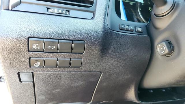 Photo of 2017 Ultra White Lexus RX 350