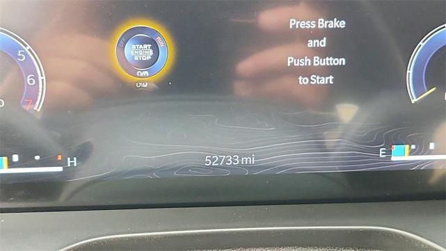 Photo of 2022 Bright White Clearcoat Jeep Grand Cherokee
