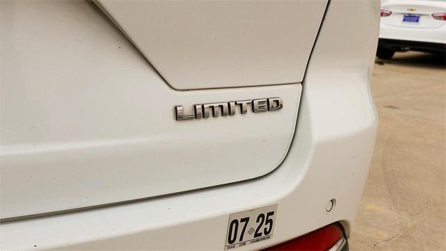 Photo of 2022 Bright White Clearcoat Jeep Grand Cherokee