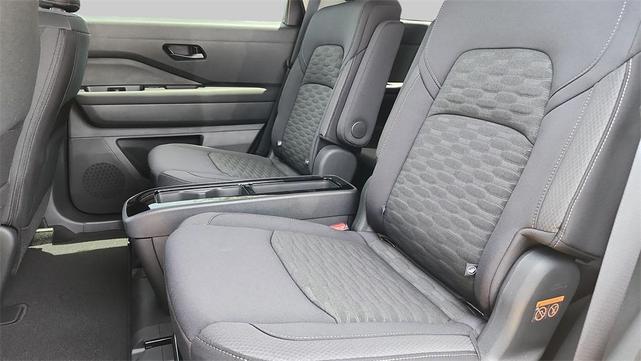 Photo of 2025 Gun Metallic Nissan Pathfinder