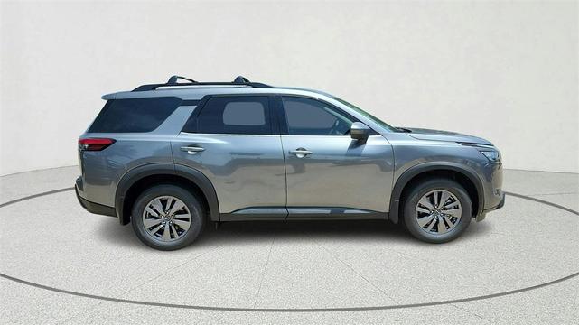 Photo of 2025 Gun Metallic Nissan Pathfinder