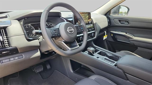 Photo of 2025 Gun Metallic Nissan Pathfinder
