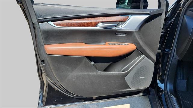 Photo of 2023 Stellar Black Metallic Cadillac XT5
