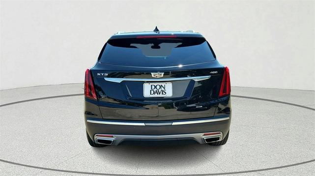 Photo of 2023 Stellar Black Metallic Cadillac XT5