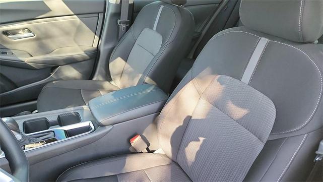 Photo of 2025 Atlantic Gray M Nissan Sentra