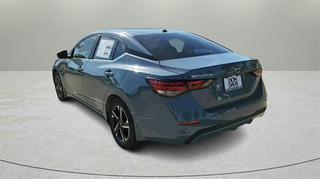 Photo of 2025 Atlantic Gray M Nissan Sentra