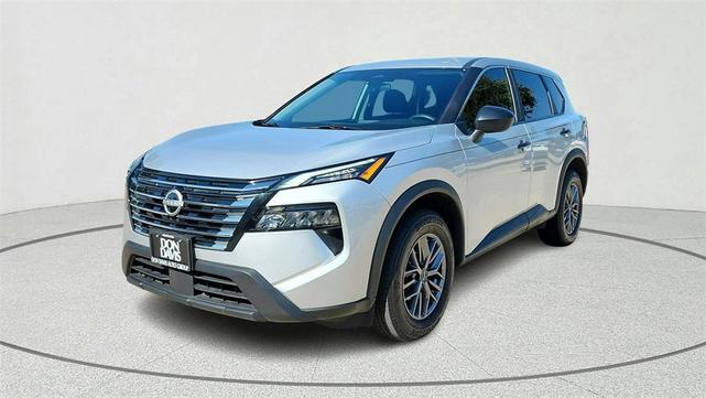Photo of 2025 Brilliant Silver Metallic Nissan Rogue
