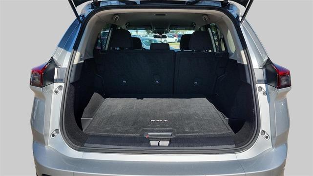 Photo of 2025 Brilliant Silver Metallic Nissan Rogue