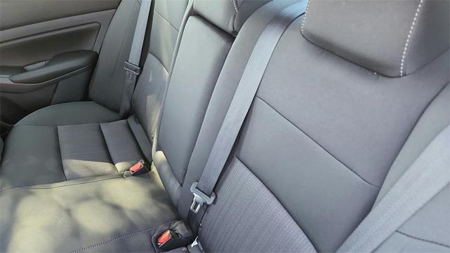 Photo of 2025 Glacier White Nissan Altima