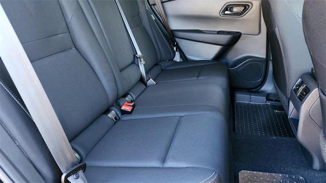 Photo of 2025 Black Nissan Rogue