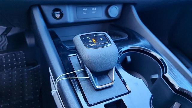 Photo of 2025 Black Nissan Rogue