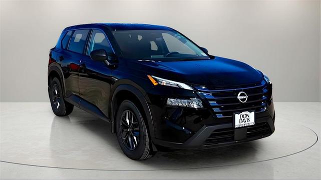 Photo of 2025 Black Nissan Rogue