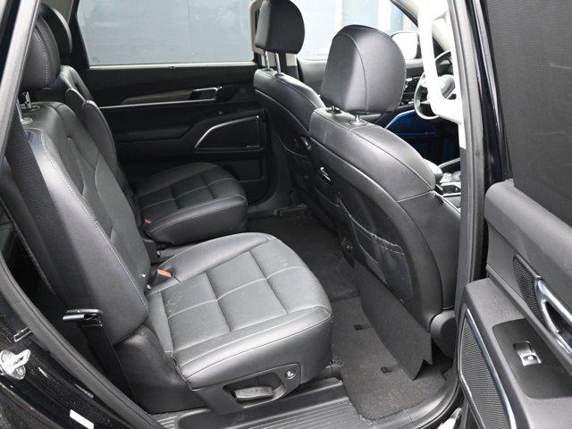 Photo of 2021 Ebony Black Kia Telluride