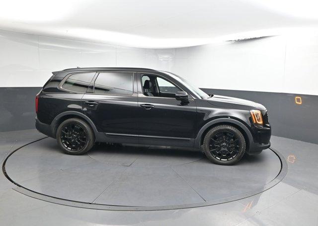 Photo of 2021 Ebony Black Kia Telluride