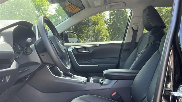 Photo of 2024 Midnight Black Metallic Toyota RAV4