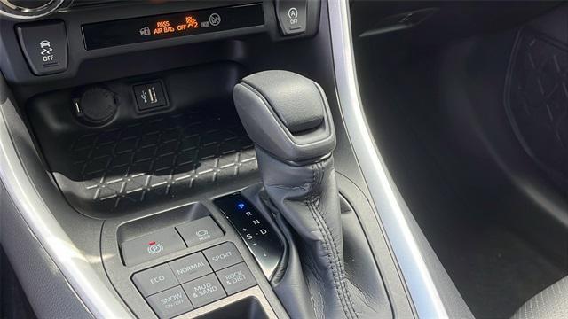 Photo of 2024 Midnight Black Metallic Toyota RAV4