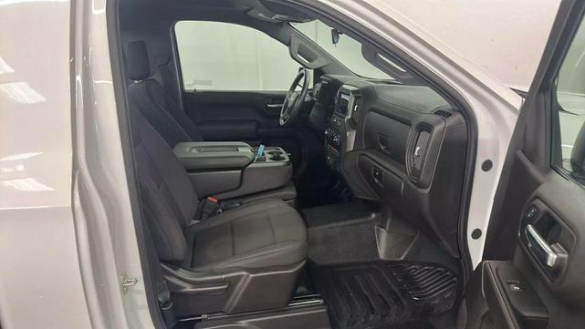 Photo of 2024 White Chevrolet Silverado 1500