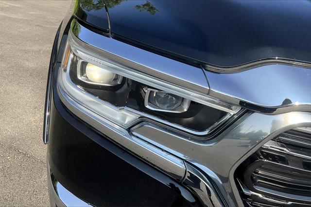 Photo of 2019 Diamond Black Crystal Pearlcoat RAM 1500