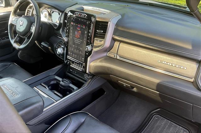 Photo of 2019 Diamond Black Crystal Pearlcoat RAM 1500
