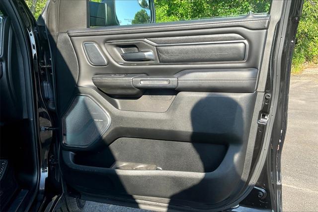 Photo of 2019 Diamond Black Crystal Pearlcoat RAM 1500