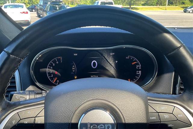Photo of 2021 Bright White Clearcoat Jeep Grand Cherokee