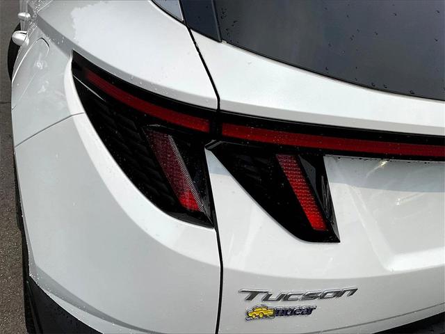 Photo of 2022 Quartz White Hyundai TUCSON