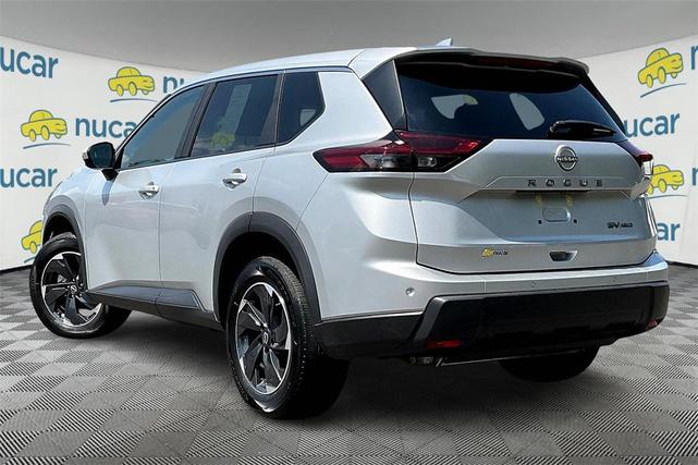 Photo of 2024 Brilliant Silver Metallic Nissan Rogue