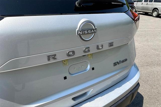 Photo of 2024 Brilliant Silver Metallic Nissan Rogue