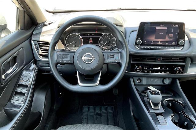 Photo of 2024 Brilliant Silver Metallic Nissan Rogue
