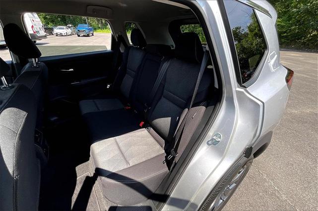 Photo of 2024 Brilliant Silver Metallic Nissan Rogue