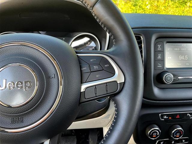 Photo of 2018 Granite Crystal Metallic Clearcoat Jeep Compass