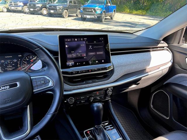 Photo of 2022 Billet Silver Metallic Clearcoat Jeep Compass