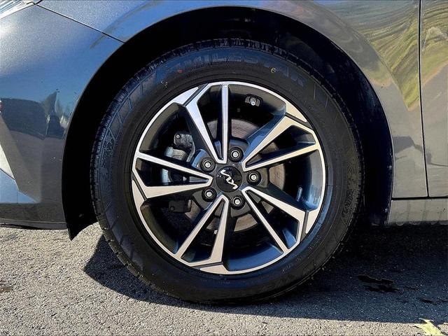 Photo of 2023 Gravity Gray Kia Forte