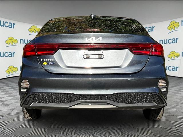 Photo of 2023 Gravity Gray Kia Forte
