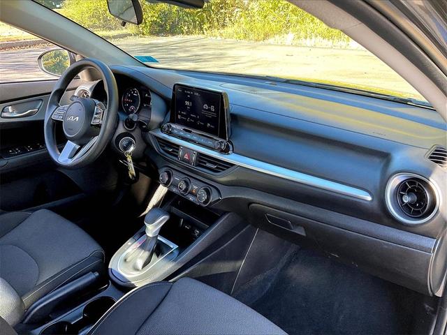 Photo of 2023 Gravity Gray Kia Forte