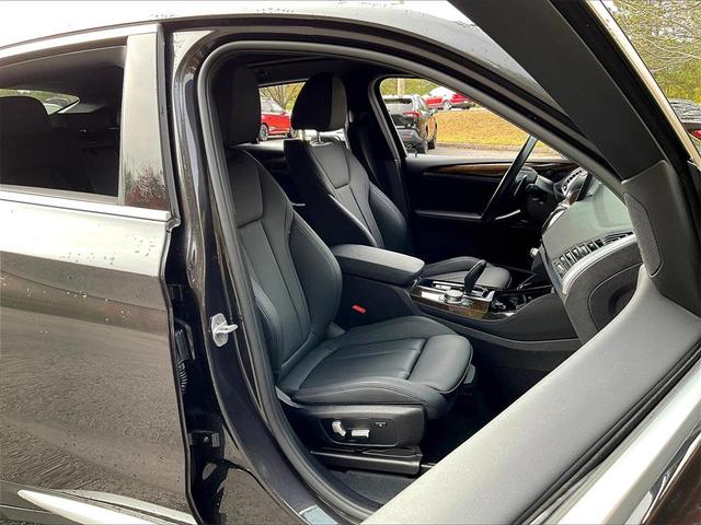 Photo of 2019 Dark Graphite Metallic BMW X4
