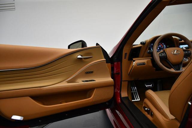 Photo of 2021 Infrared Lexus LC 500