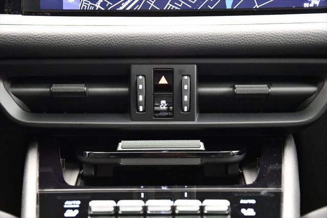 Photo of 2024 Arctic Grey Porsche Cayenne