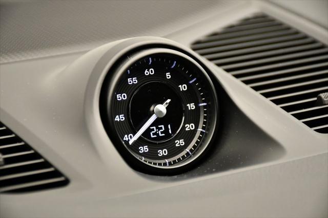 Photo of 2024 Arctic Grey Porsche Cayenne