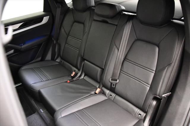 Photo of 2024 Arctic Grey Porsche Cayenne