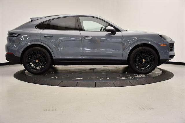 Photo of 2024 Arctic Grey Porsche Cayenne