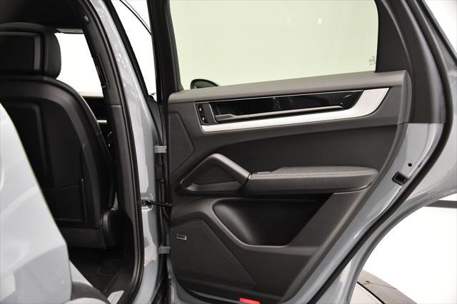 Photo of 2024 Arctic Grey Porsche Cayenne
