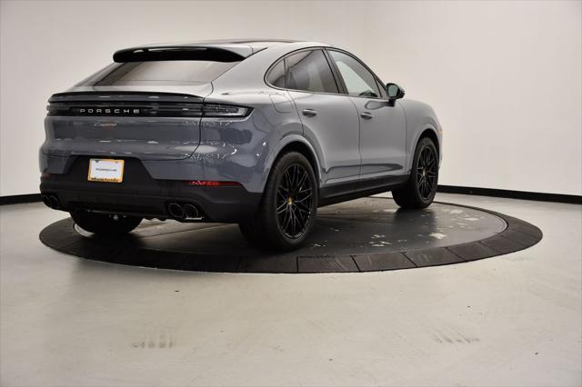 Photo of 2024 Arctic Grey Porsche Cayenne