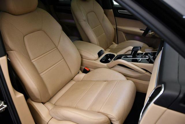 Photo of 2023 Moonlight Blue Porsche Cayenne