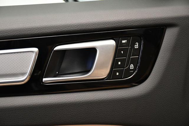 Photo of 2023 Moonlight Blue Porsche Cayenne