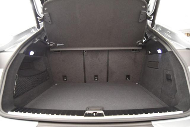 Photo of 2024 Dolomite Silver Metallic Porsche Cayenne