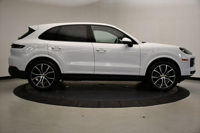 Photo of 2024 White Porsche Cayenne